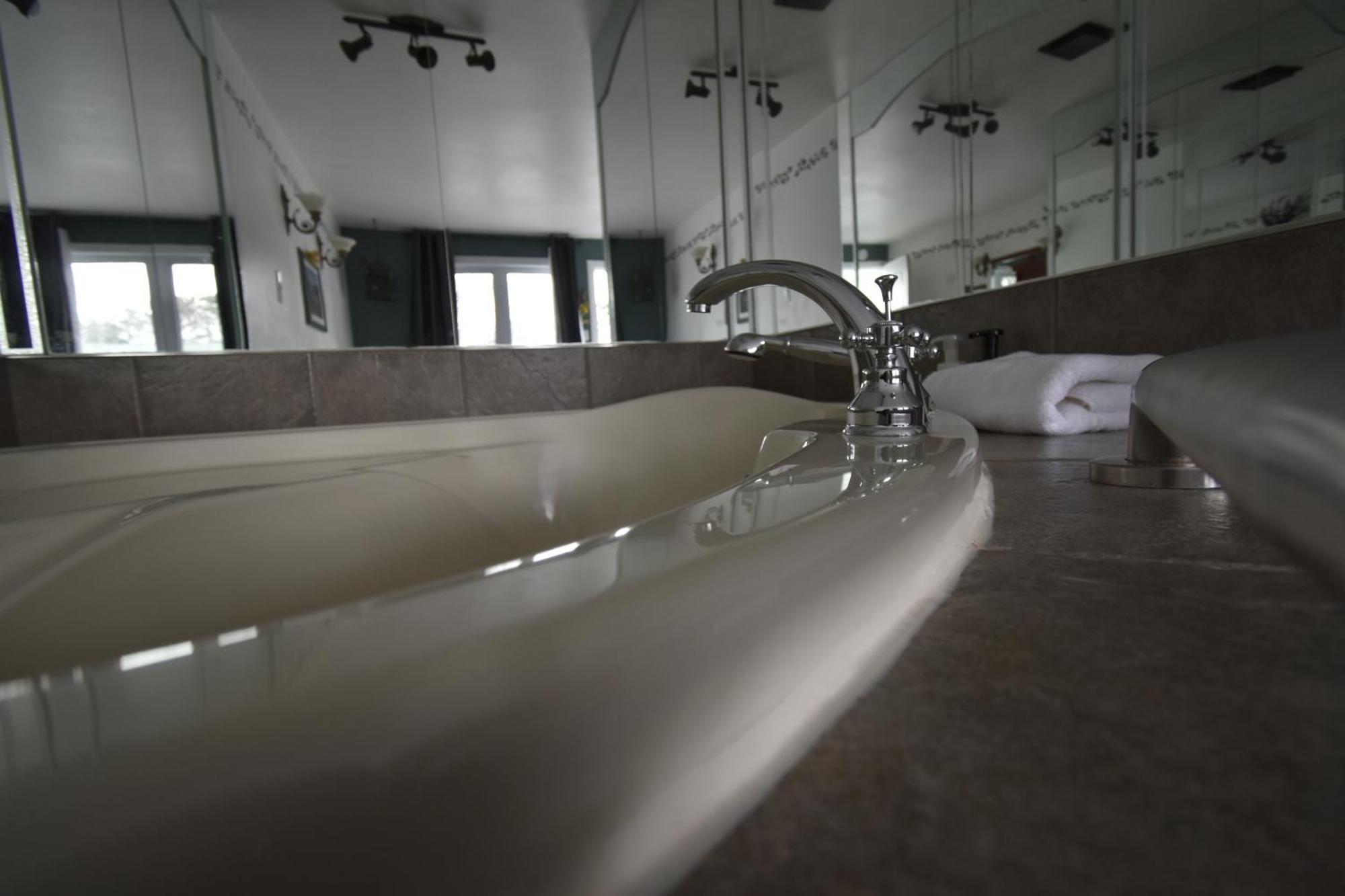 Motel Anf Дрюммондвилл Экстерьер фото